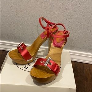 Steve Madden wooden diamond heels